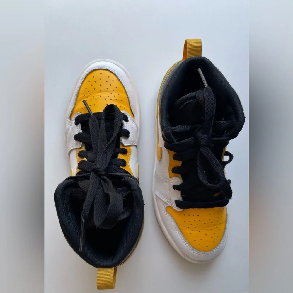 Nike Kids Yellow‎ and White Sneakers